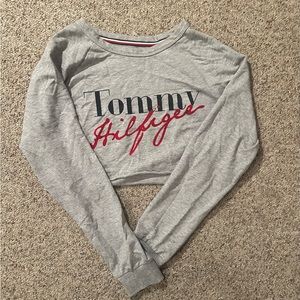tommy hilfiger cropped long sleeve shirt